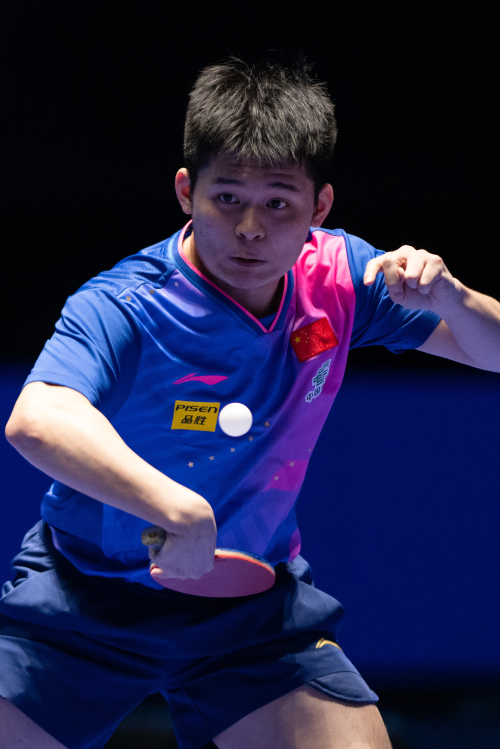 这一举动震 这一举动震